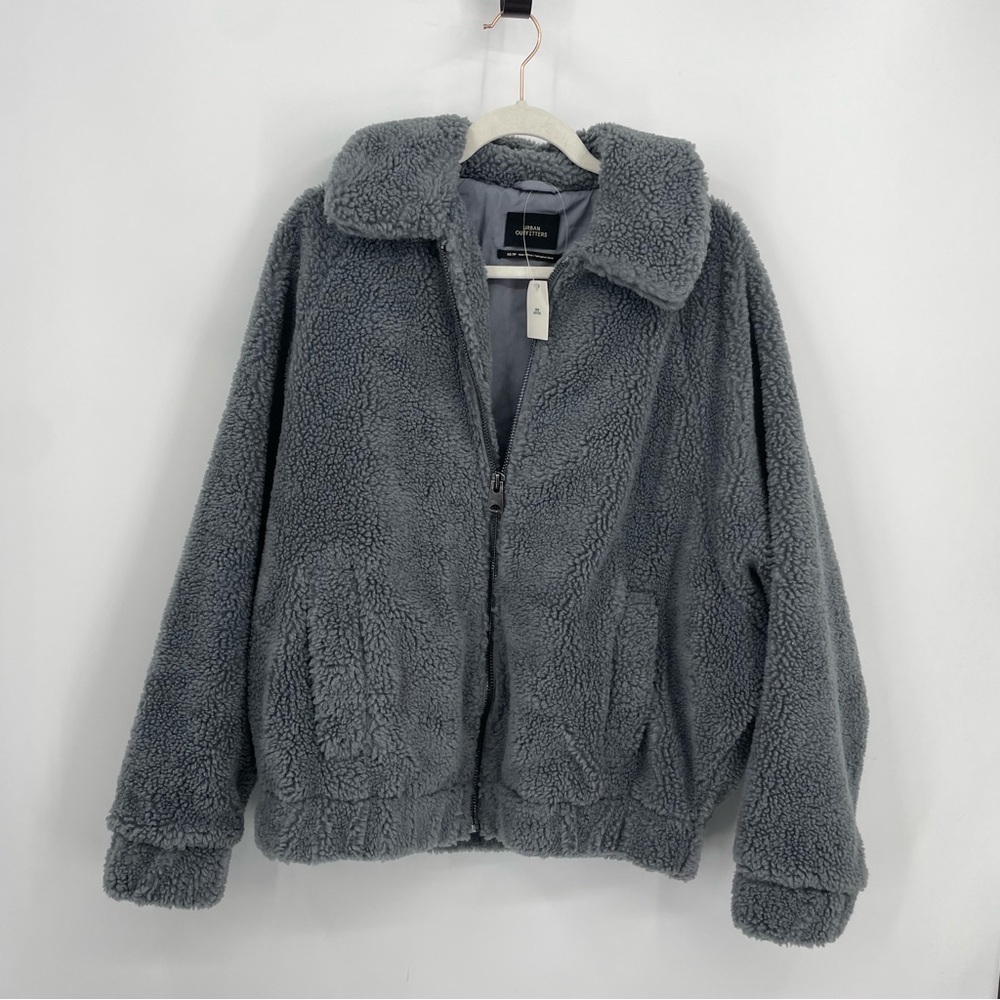 UO Teddy bear Sherpa Jacket Sz‎ XS gray front zip